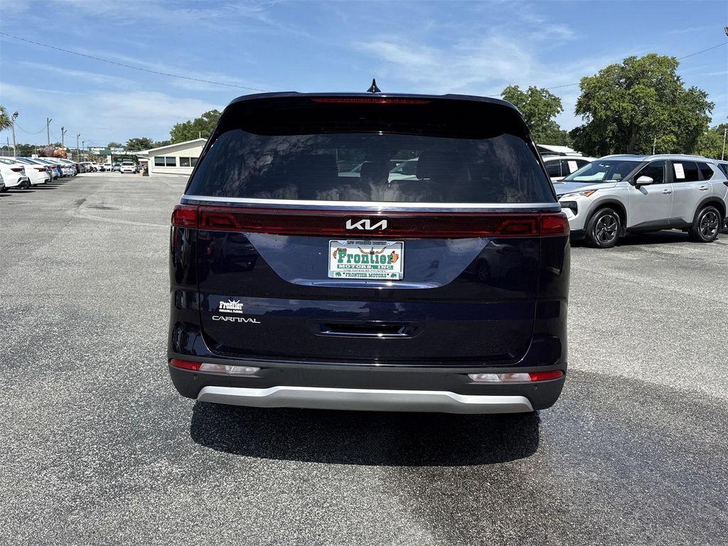 used 2024 Kia Carnival car, priced at $34,900