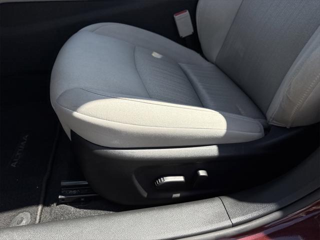 used 2023 Nissan Altima car, priced at $22,900