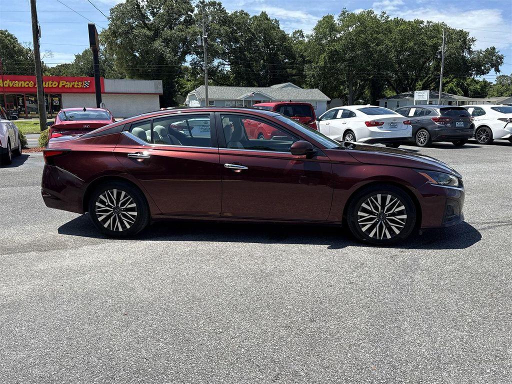 used 2023 Nissan Altima car, priced at $22,900