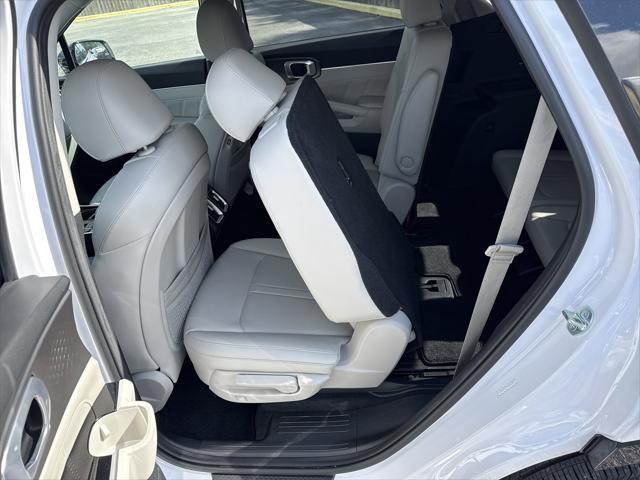 used 2023 Kia Sorento car, priced at $36,900