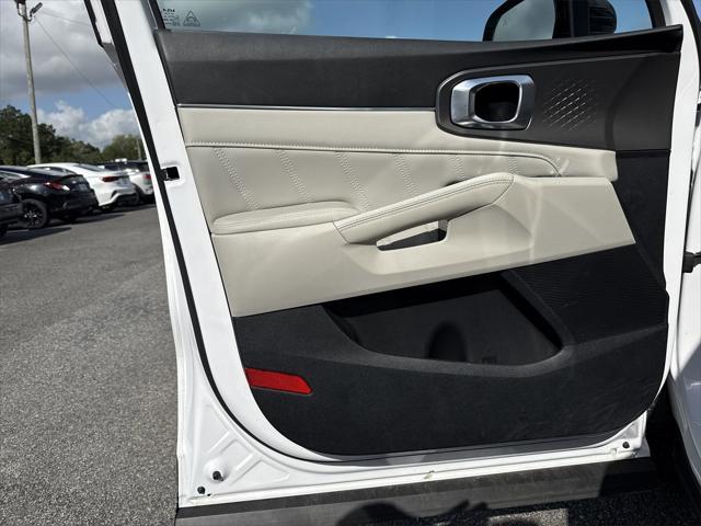 used 2023 Kia Sorento car, priced at $36,900