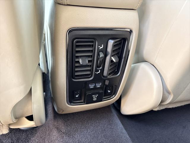 used 2017 Jeep Grand Cherokee car, priced at $15,900