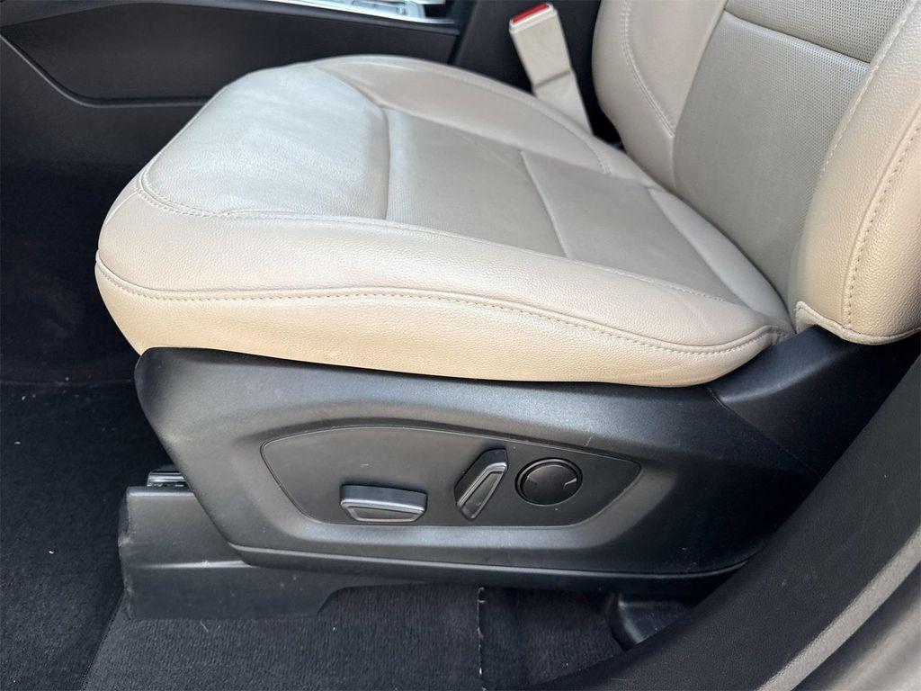 used 2023 Ford Explorer car, priced at $33,900