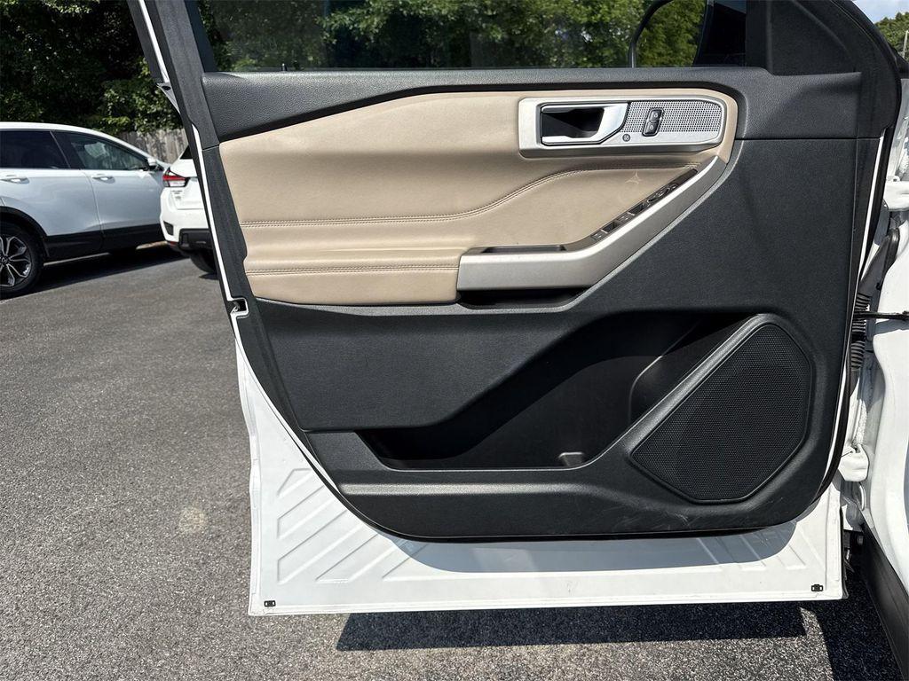 used 2023 Ford Explorer car, priced at $33,900