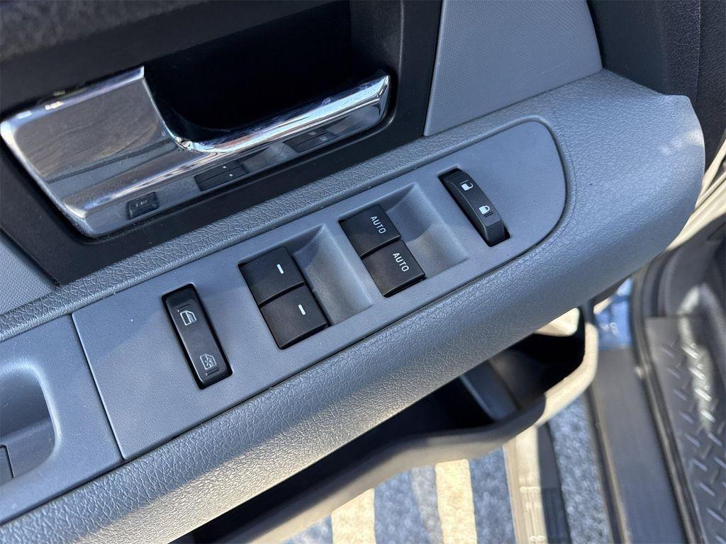 used 2013 Ford F-150 car, priced at $10,900