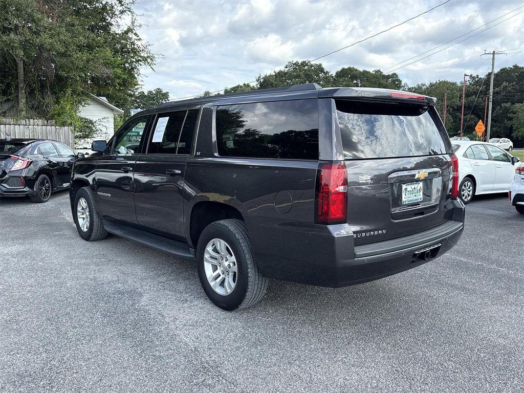 used 2018 Chevrolet Suburban car, priced at $28,900