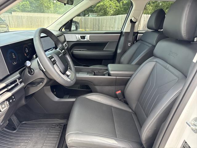 used 2024 Hyundai Santa Fe car, priced at $39,900