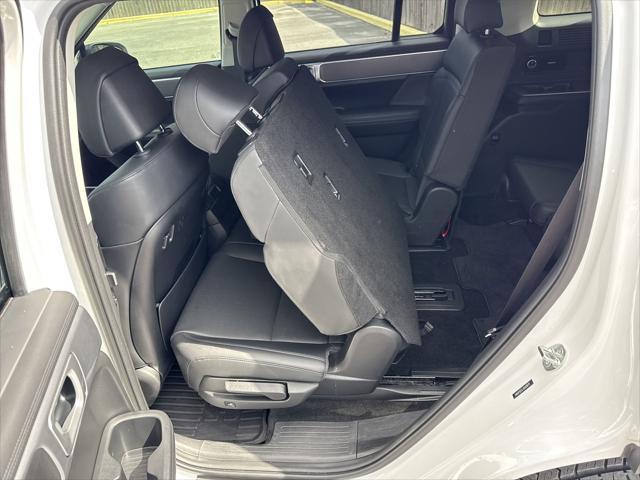 used 2024 Hyundai Santa Fe car, priced at $39,900