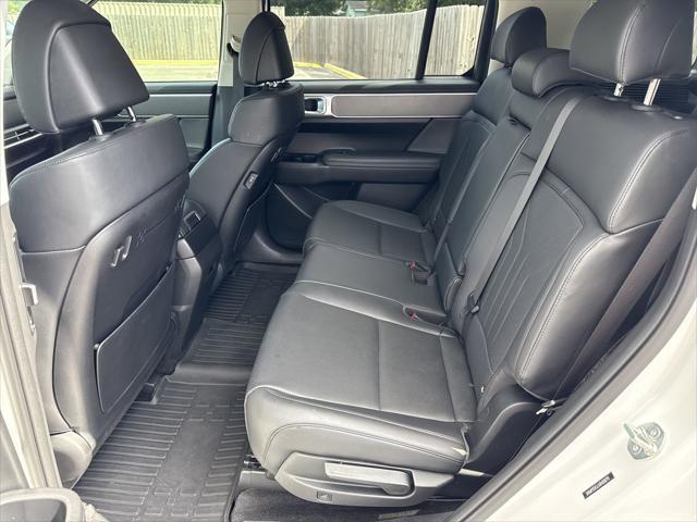 used 2024 Hyundai Santa Fe car, priced at $39,900