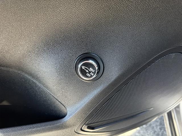 used 2021 Buick Envision car, priced at $26,900