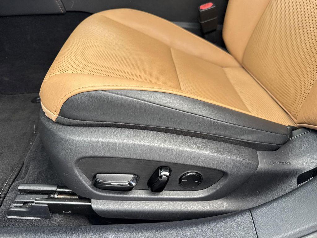 used 2022 Lexus ES 350 car, priced at $40,900