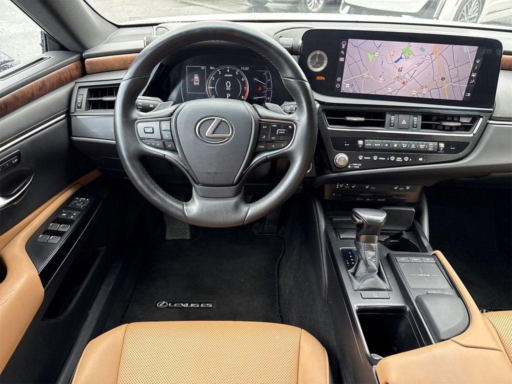used 2022 Lexus ES 350 car, priced at $40,900