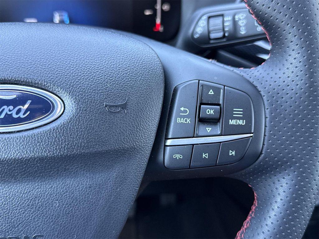 used 2025 Ford Escape car, priced at $29,900