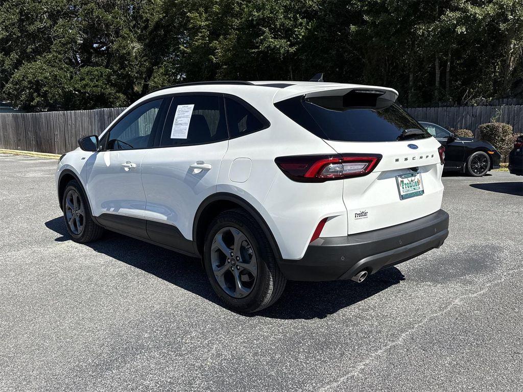 used 2025 Ford Escape car, priced at $29,900