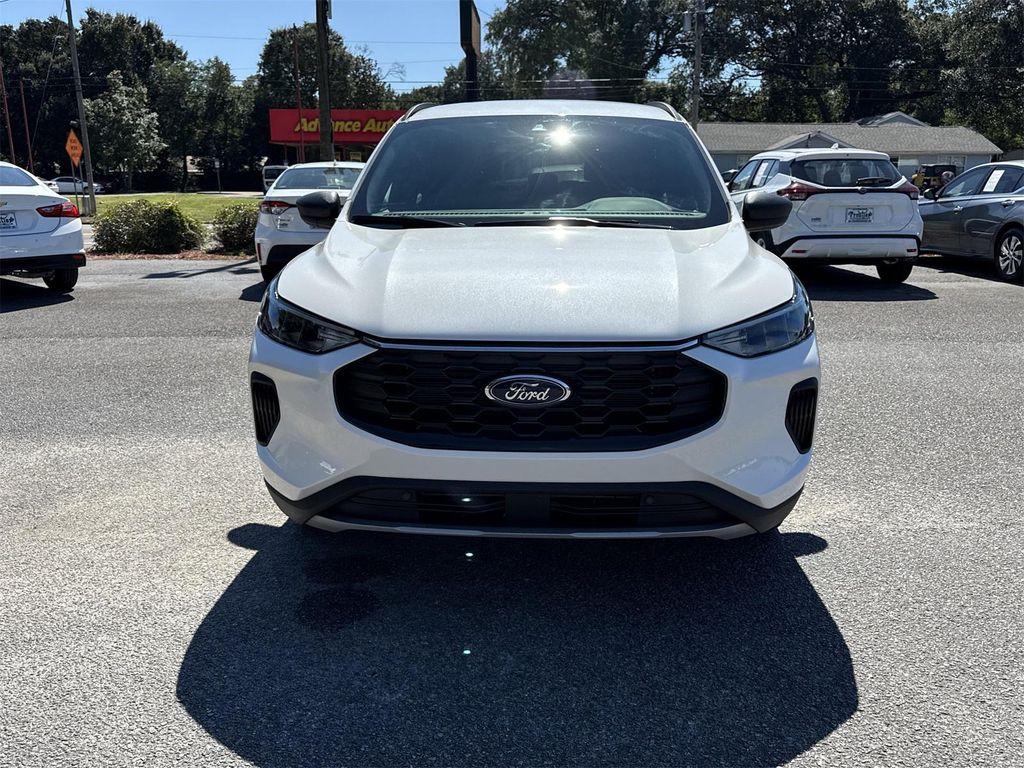 used 2025 Ford Escape car, priced at $29,900