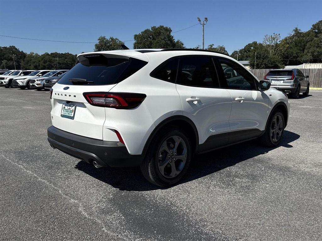 used 2025 Ford Escape car, priced at $29,900