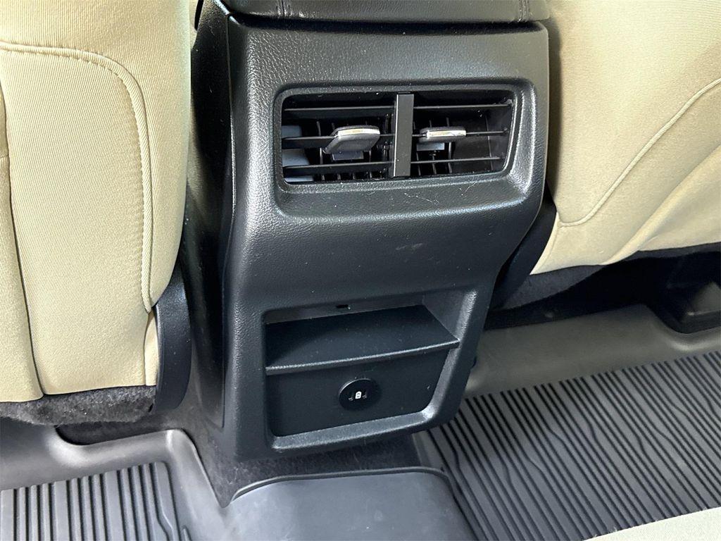 used 2024 Ford Edge car, priced at $30,900