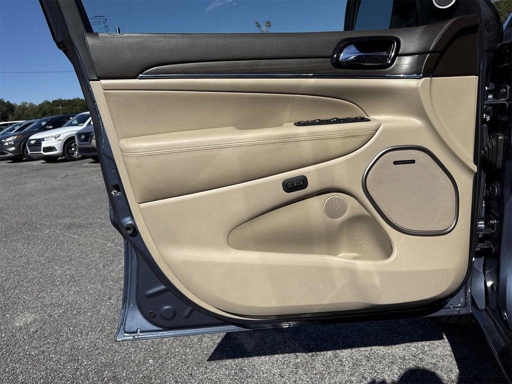 used 2019 Jeep Grand Cherokee car, priced at $26,900