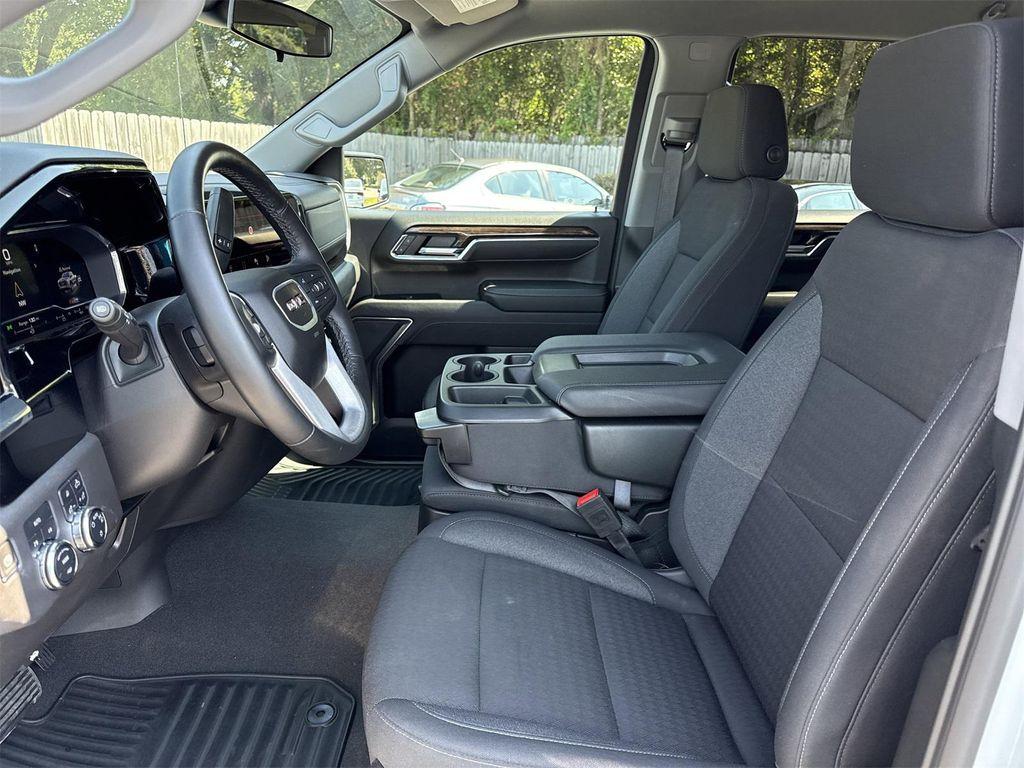 used 2024 GMC Sierra 1500 car, priced at $47,900