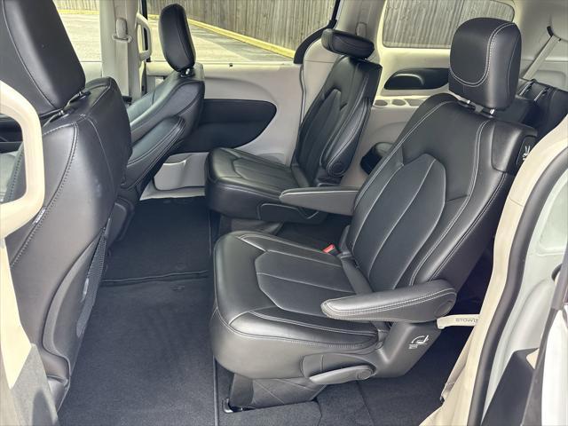 used 2024 Chrysler Pacifica car, priced at $34,900