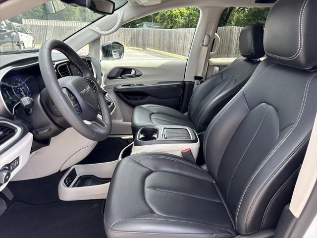 used 2024 Chrysler Pacifica car, priced at $34,900