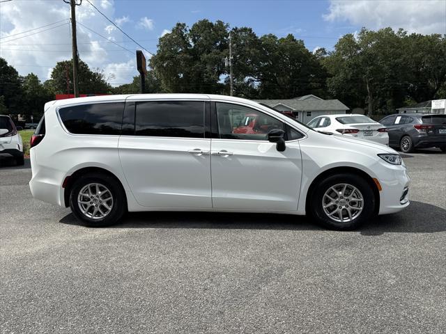 used 2024 Chrysler Pacifica car, priced at $34,900