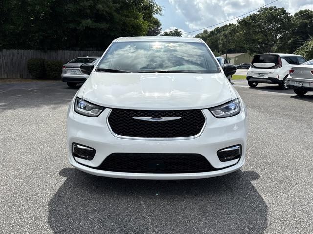 used 2024 Chrysler Pacifica car, priced at $34,900