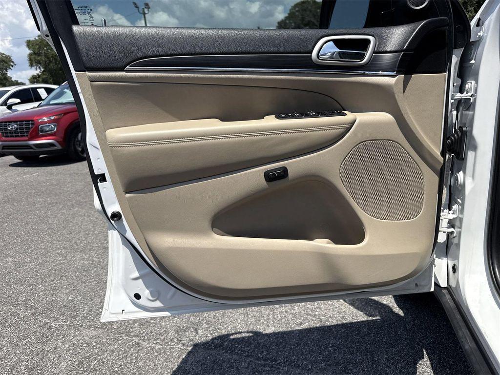used 2021 Jeep Grand Cherokee car, priced at $23,900