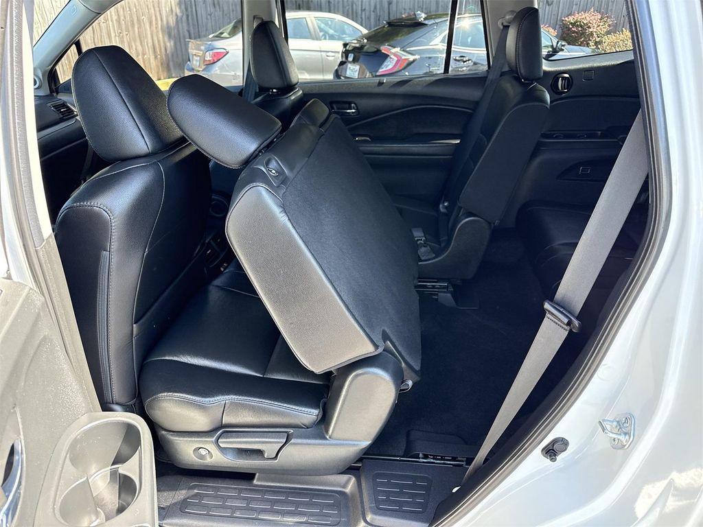 used 2021 Honda Pilot car, priced at $30,900