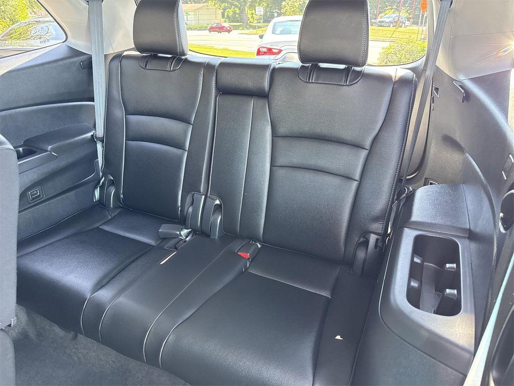 used 2021 Honda Pilot car, priced at $30,900