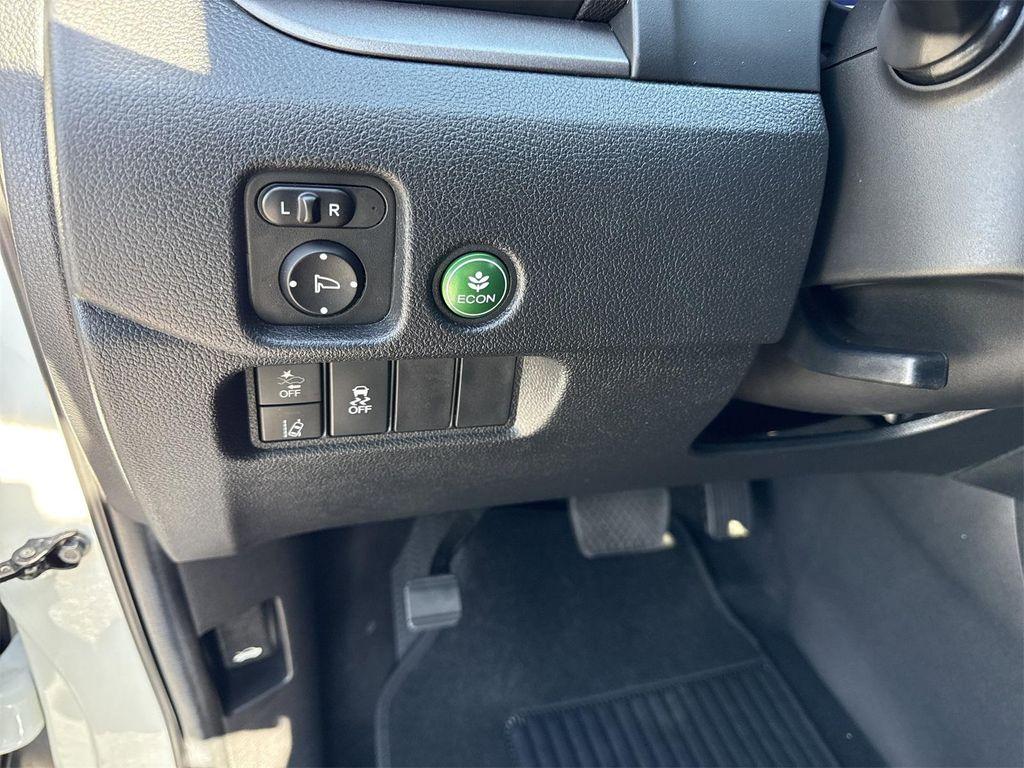 used 2021 Honda Pilot car, priced at $30,900