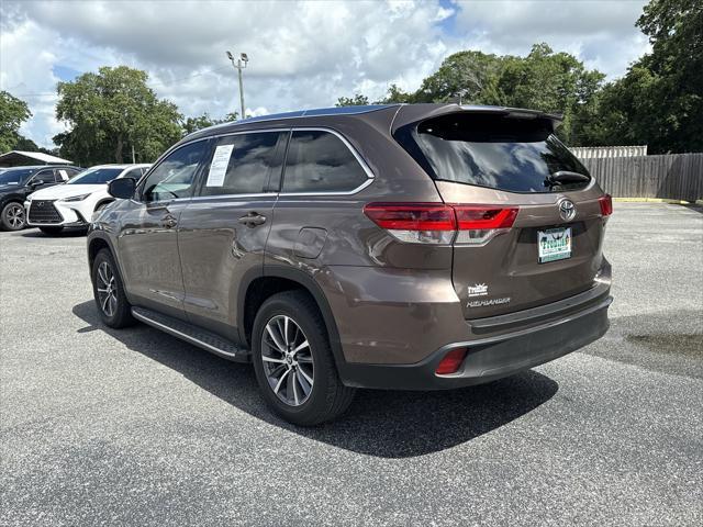 used 2019 Toyota Highlander car, priced at $29,900
