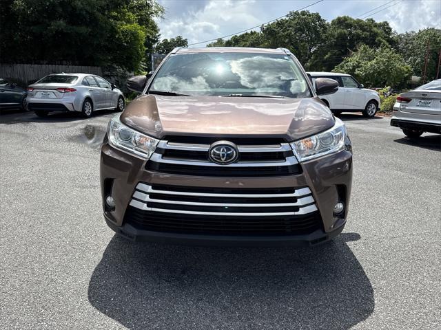 used 2019 Toyota Highlander car, priced at $29,900