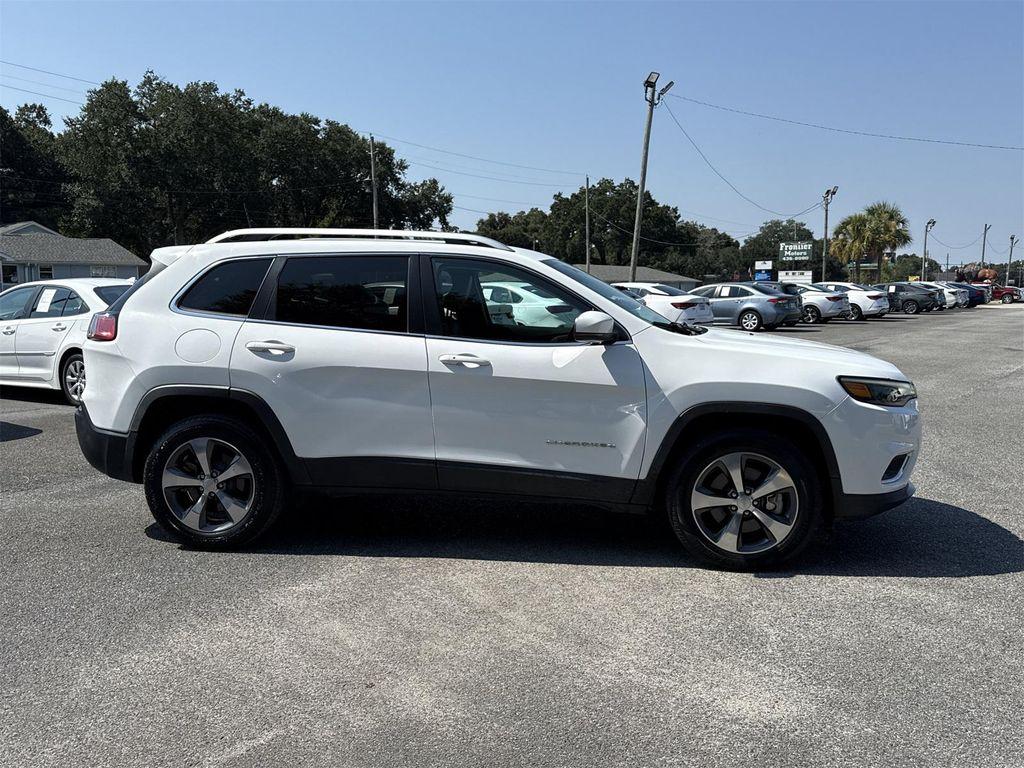 used 2019 Jeep Cherokee car, priced at $18,900