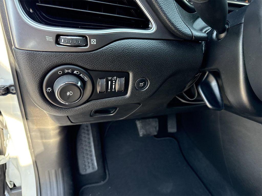 used 2019 Jeep Cherokee car, priced at $18,900