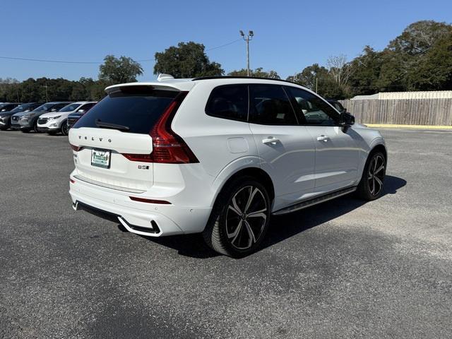 used 2022 Volvo XC60 car, priced at $33,900