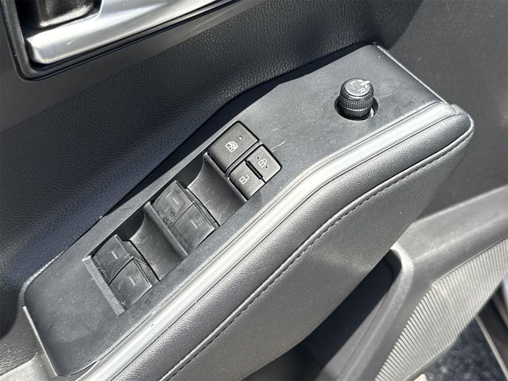 used 2024 Toyota Highlander car, priced at $40,900