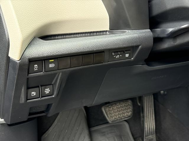 used 2021 Toyota Sienna car, priced at $40,900
