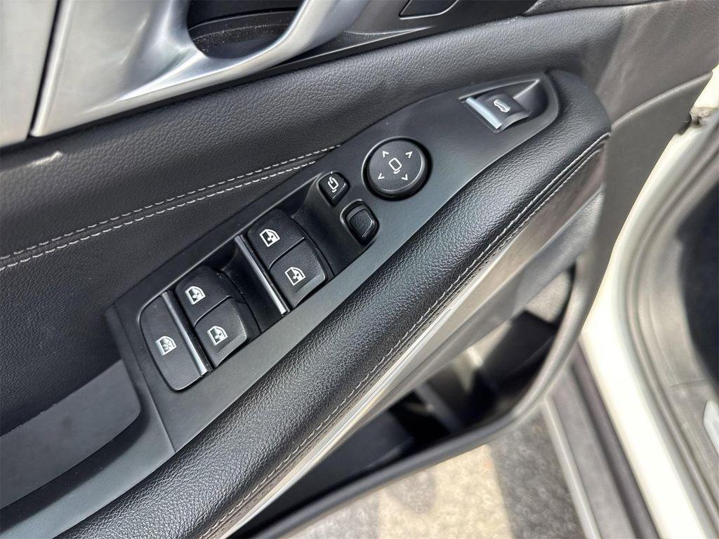 used 2022 BMW X5 car, priced at $40,900