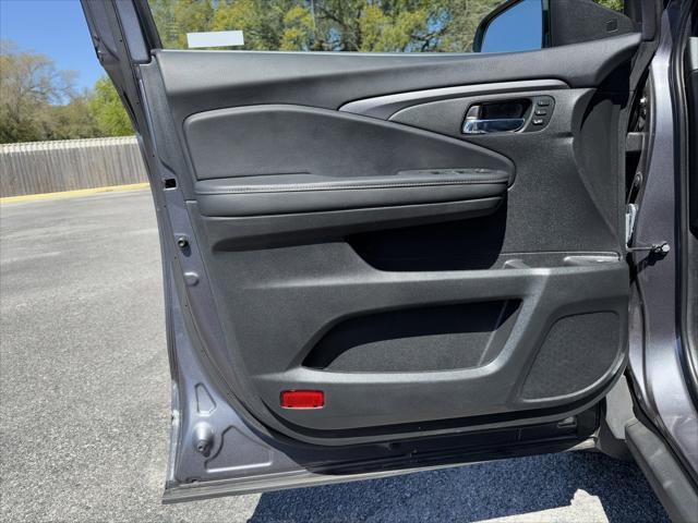 used 2023 Honda Ridgeline car, priced at $39,900