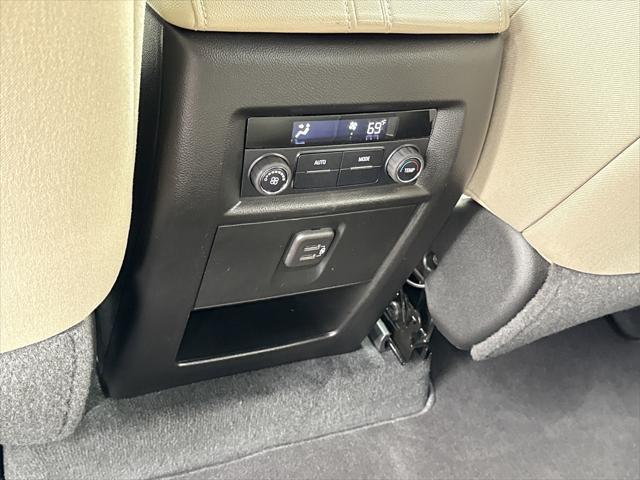 used 2022 Chevrolet Traverse car, priced at $28,900