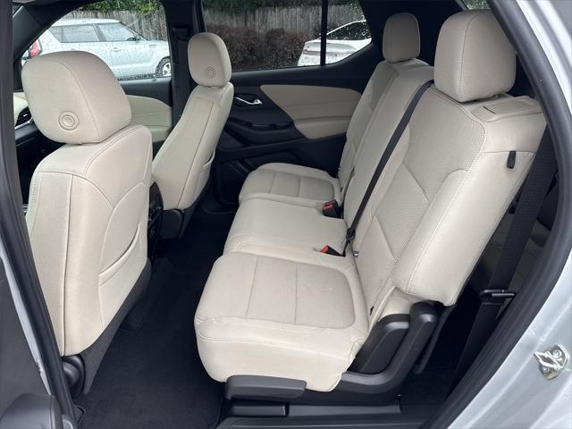 used 2022 Chevrolet Traverse car, priced at $28,900