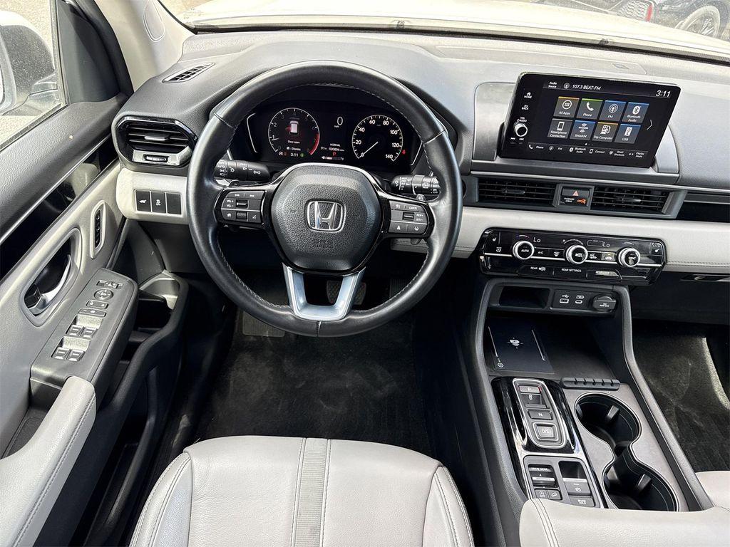 used 2024 Honda Pilot car, priced at $41,900