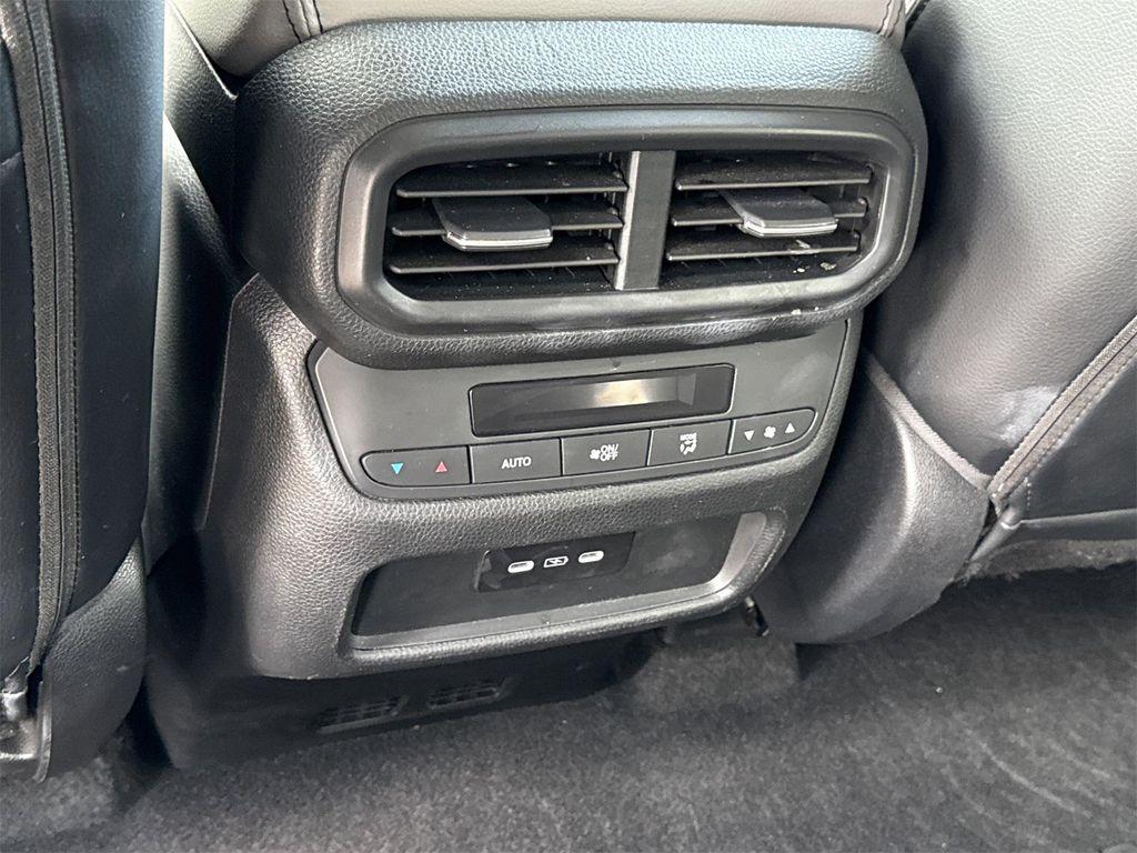 used 2024 Honda Pilot car, priced at $41,900