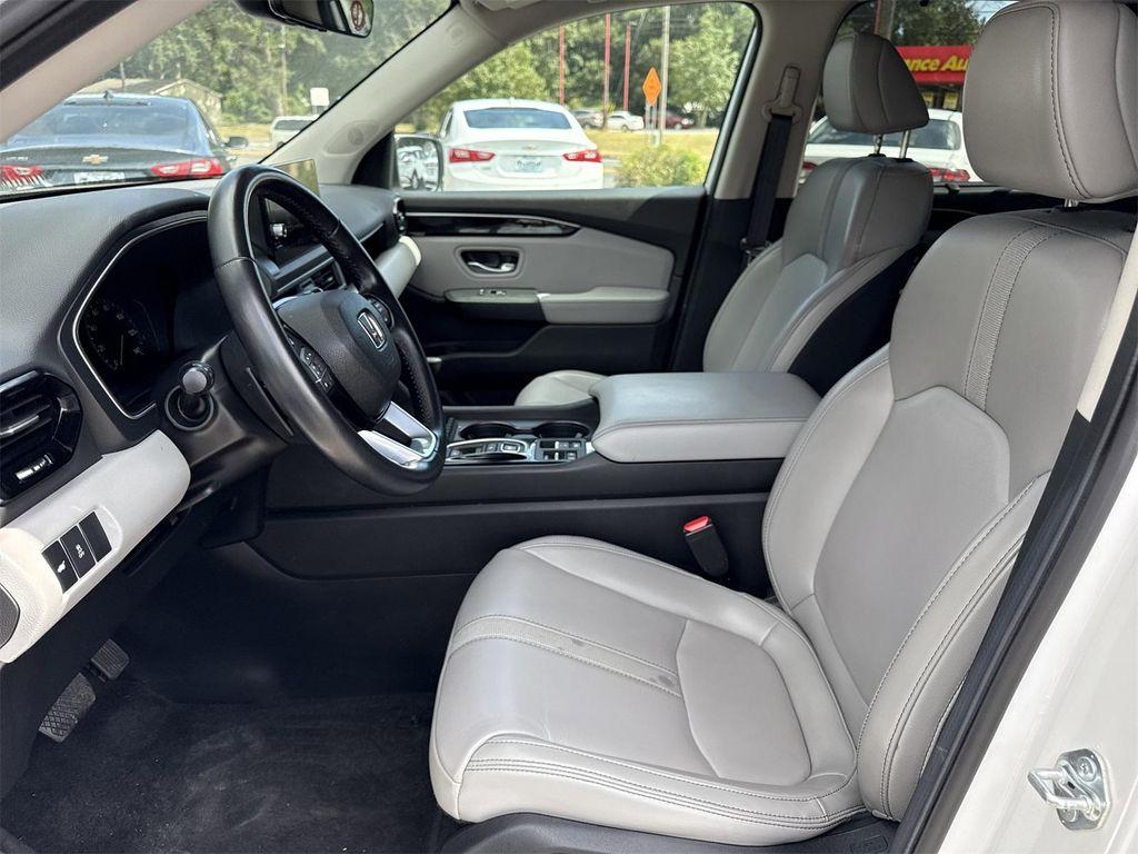 used 2024 Honda Pilot car, priced at $41,900