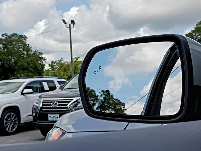 used 2024 Ford Edge car, priced at $30,900