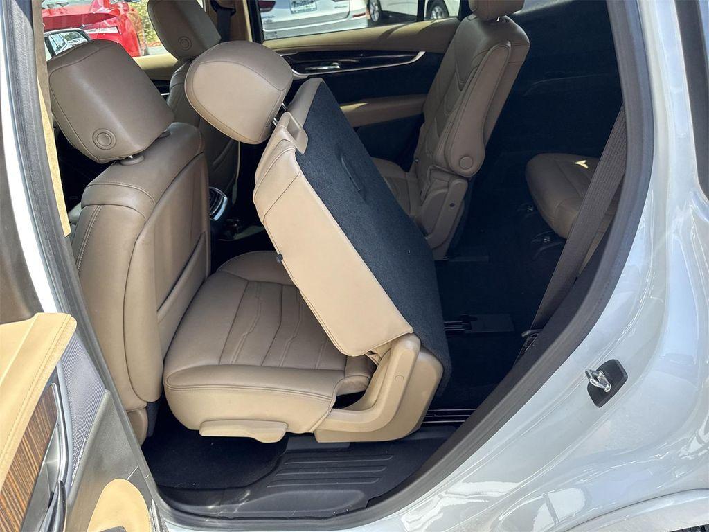 used 2024 Cadillac XT6 car, priced at $57,900