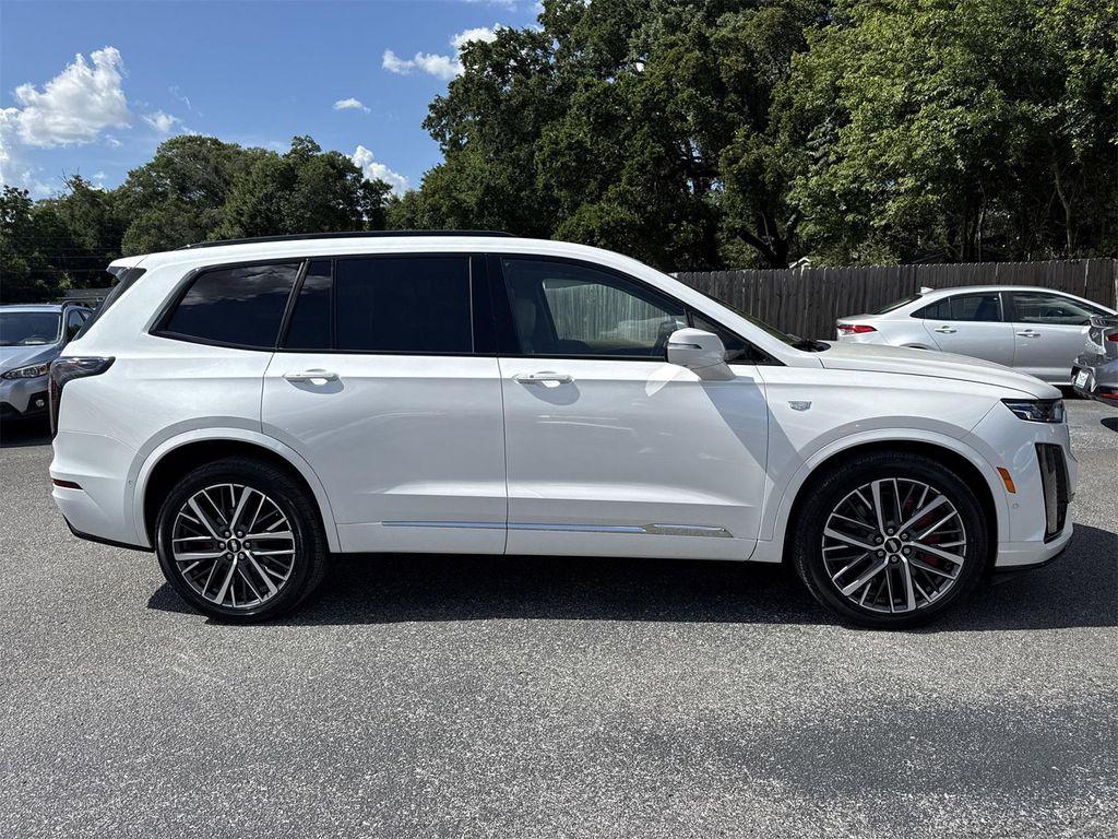 used 2024 Cadillac XT6 car, priced at $57,900