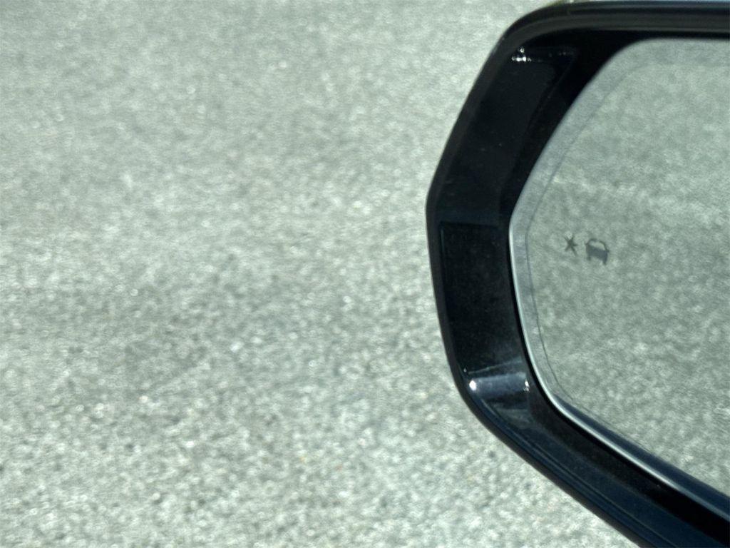 used 2024 Cadillac XT6 car, priced at $57,900