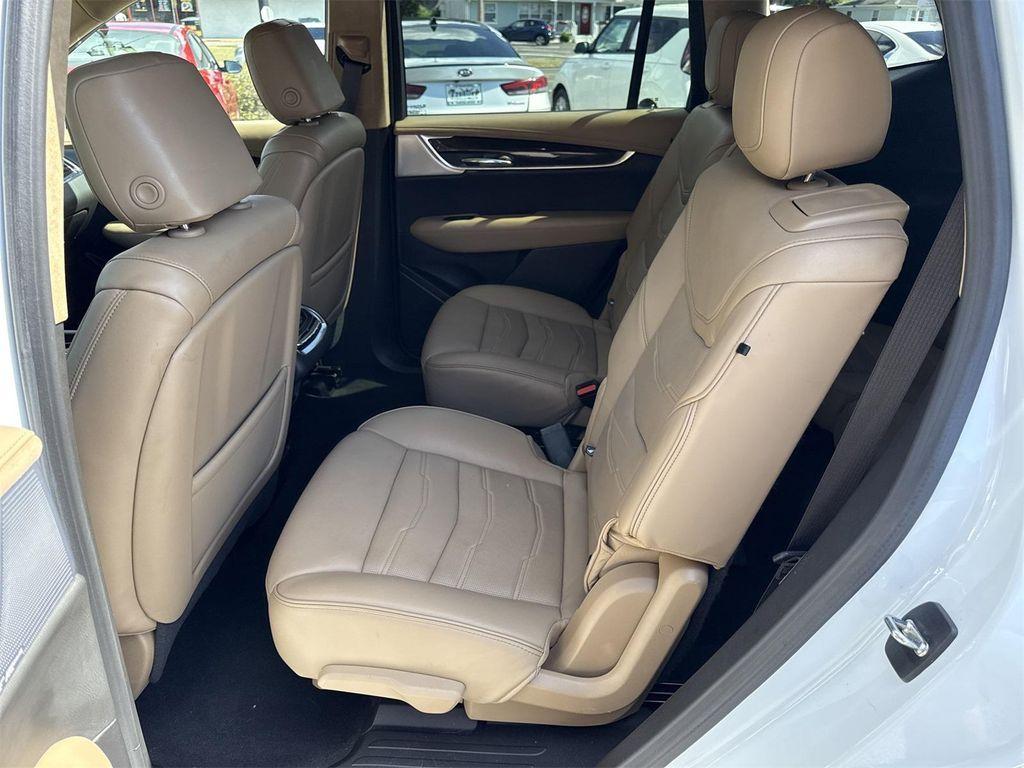 used 2024 Cadillac XT6 car, priced at $57,900